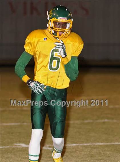 Thumbnail 2 in Jim Hill @ Warren Central photogallery.