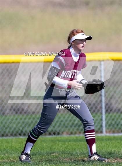 Thumbnail 1 in Norfolk vs. Lincoln Northeast photogallery.