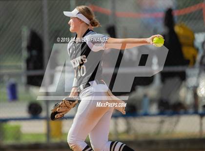 Thumbnail 2 in Norfolk vs. Lincoln Northeast photogallery.