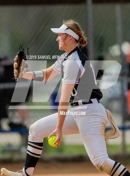 Thumbnail 3 in Norfolk vs. Lincoln Northeast photogallery.