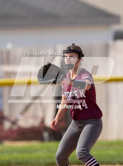 Thumbnail 2 in Norfolk vs. Lincoln Northeast photogallery.