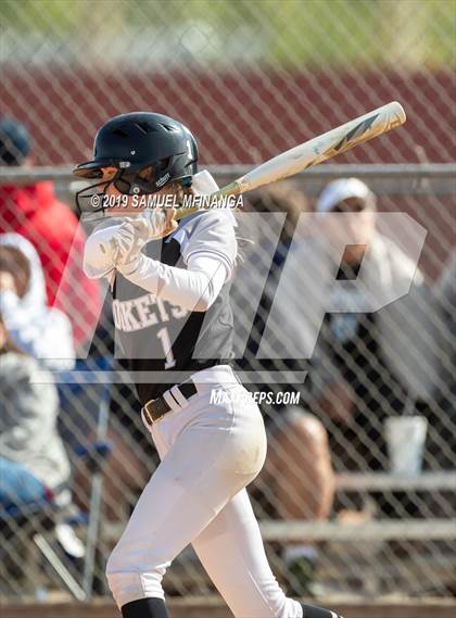 Thumbnail 1 in Norfolk vs. Lincoln Northeast photogallery.