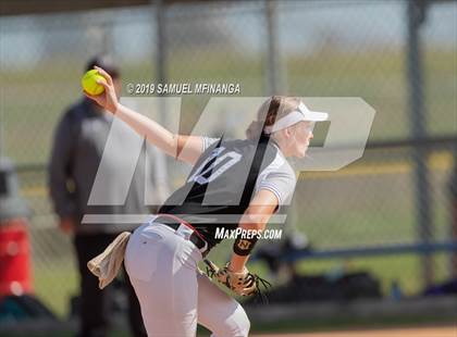 Thumbnail 2 in Norfolk vs. Lincoln Northeast photogallery.