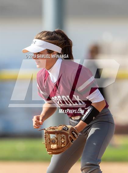 Thumbnail 2 in Norfolk vs. Lincoln Northeast photogallery.