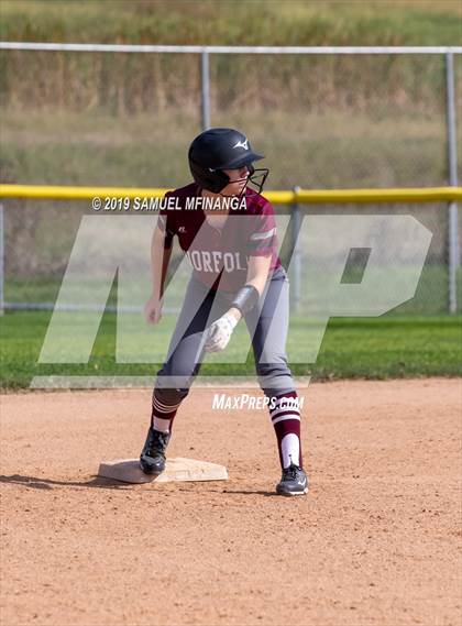 Thumbnail 2 in Norfolk vs. Lincoln Northeast photogallery.