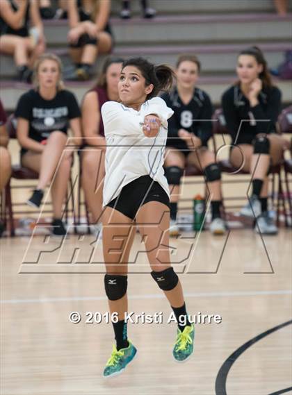 Thumbnail 2 in Paloma Valley vs. Murrieta Mesa photogallery.