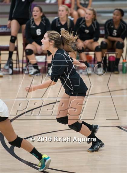 Thumbnail 3 in Paloma Valley vs. Murrieta Mesa photogallery.
