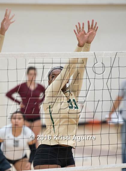 Thumbnail 1 in Paloma Valley vs. Murrieta Mesa photogallery.