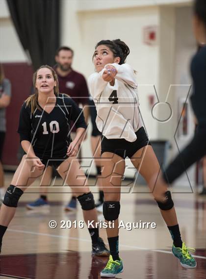 Thumbnail 3 in Paloma Valley vs. Murrieta Mesa photogallery.
