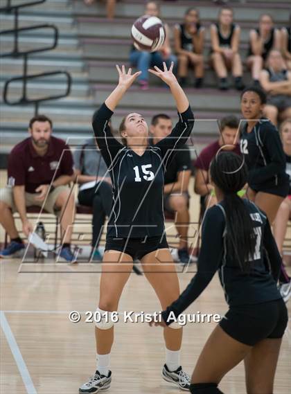 Thumbnail 2 in Paloma Valley vs. Murrieta Mesa photogallery.