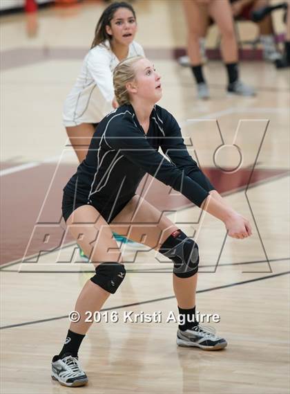 Thumbnail 2 in Paloma Valley vs. Murrieta Mesa photogallery.