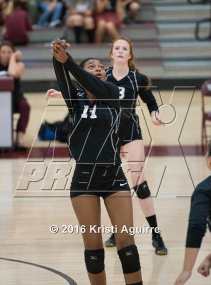 Thumbnail 1 in Paloma Valley vs. Murrieta Mesa photogallery.