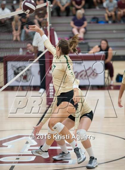 Thumbnail 2 in Paloma Valley vs. Murrieta Mesa photogallery.
