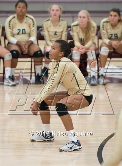 Thumbnail 3 in Paloma Valley vs. Murrieta Mesa photogallery.