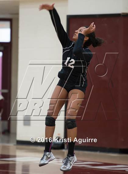 Thumbnail 3 in Paloma Valley vs. Murrieta Mesa photogallery.
