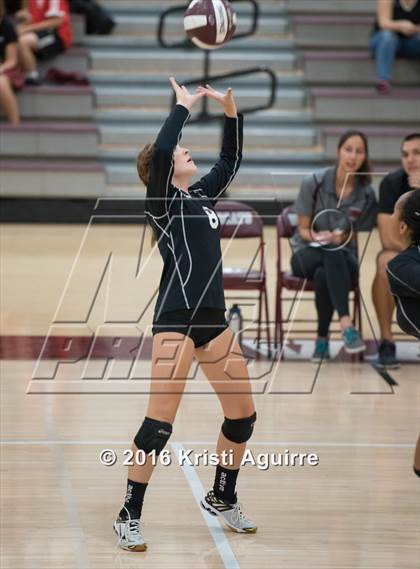 Thumbnail 2 in Paloma Valley vs. Murrieta Mesa photogallery.