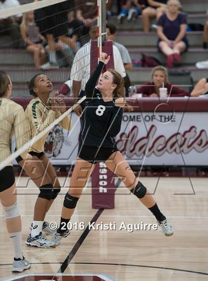 Thumbnail 3 in Paloma Valley vs. Murrieta Mesa photogallery.