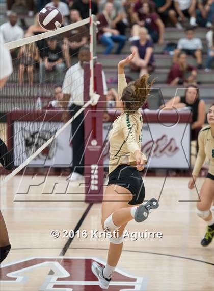 Thumbnail 3 in Paloma Valley vs. Murrieta Mesa photogallery.