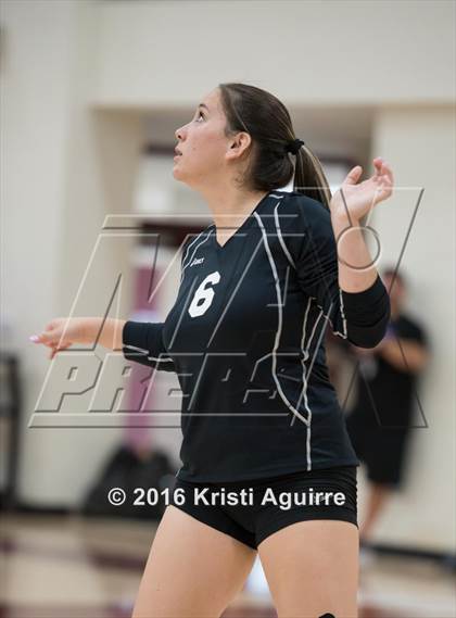 Thumbnail 1 in Paloma Valley vs. Murrieta Mesa photogallery.