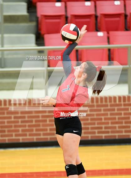 Thumbnail 1 in Dublin @ Mineral Wells photogallery.
