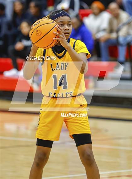 Thumbnail 1 in Union Grove vs. Eagle's Landing (Region 2-AAAAA Tournament) photogallery.