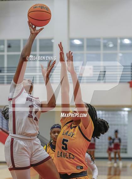 Thumbnail 2 in Union Grove vs. Eagle's Landing (Region 2-AAAAA Tournament) photogallery.