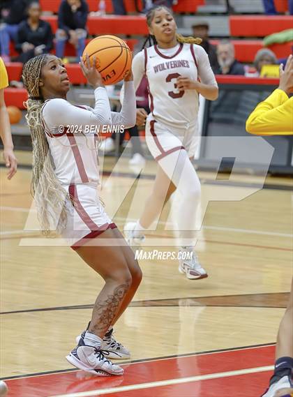 Thumbnail 1 in Union Grove vs. Eagle's Landing (Region 2-AAAAA Tournament) photogallery.