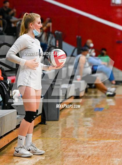 Thumbnail 3 in San Dieguito Academy vs San Marcos (SUHI JV Tournament) photogallery.