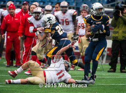Thumbnail 2 in Everett vs. Xaverian Brothers (MIAA Division 1 Final) photogallery.