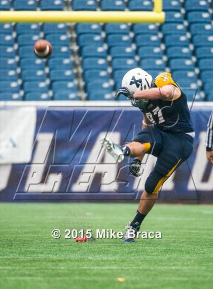 Thumbnail 2 in Everett vs. Xaverian Brothers (MIAA Division 1 Final) photogallery.