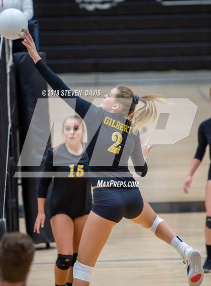 Thumbnail 3 in Casteel vs Gilbert photogallery.