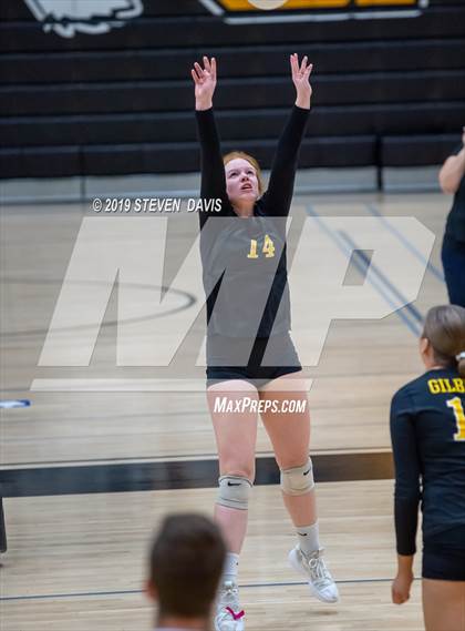 Thumbnail 2 in Casteel vs Gilbert photogallery.