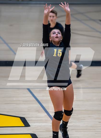 Thumbnail 1 in Casteel vs Gilbert photogallery.