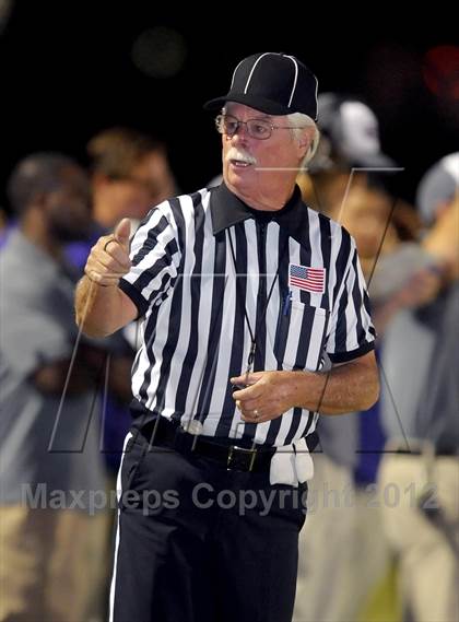 Thumbnail 2 in Diamond Ranch vs. Diamond Bar photogallery.