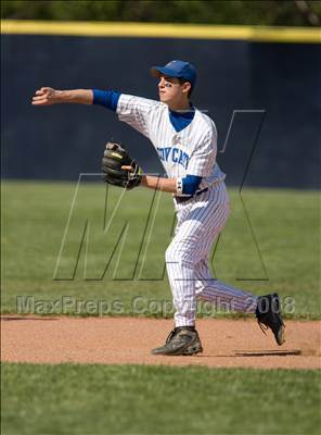 Thumbnail 1 in Beechwood vs. Covington Catholic photogallery.