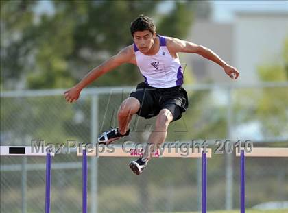 Thumbnail 2 in Valencia vs Canyon  photogallery.