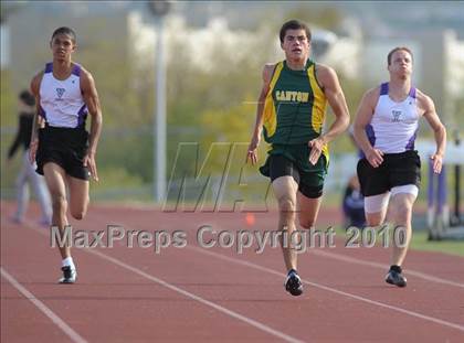 Thumbnail 3 in Valencia vs Canyon  photogallery.