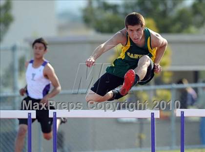 Thumbnail 3 in Valencia vs Canyon  photogallery.