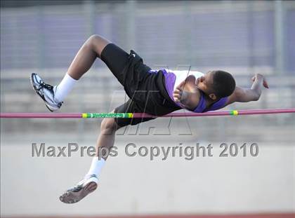 Thumbnail 2 in Valencia vs Canyon  photogallery.