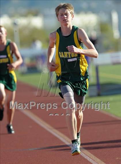Thumbnail 3 in Valencia vs Canyon  photogallery.