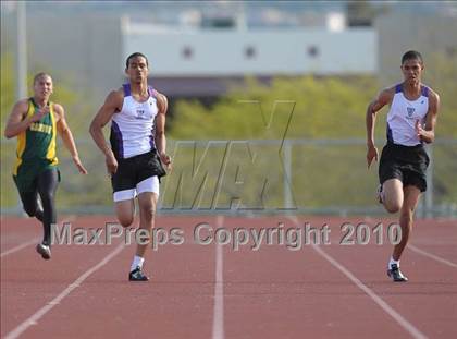 Thumbnail 3 in Valencia vs Canyon  photogallery.
