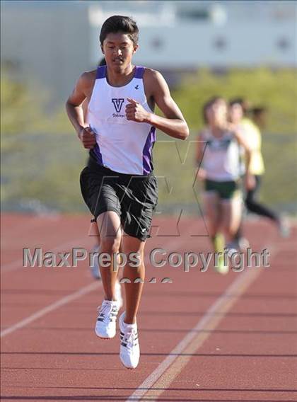 Thumbnail 3 in Valencia vs Canyon  photogallery.