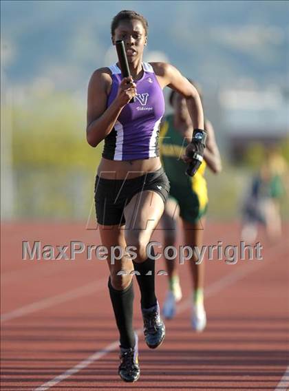 Thumbnail 2 in Valencia vs Canyon  photogallery.