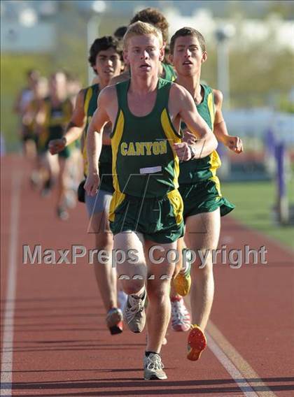 Thumbnail 3 in Valencia vs Canyon  photogallery.