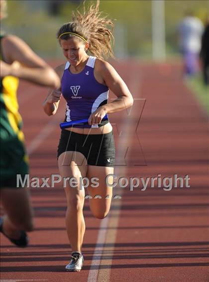 Thumbnail 3 in Valencia vs Canyon  photogallery.