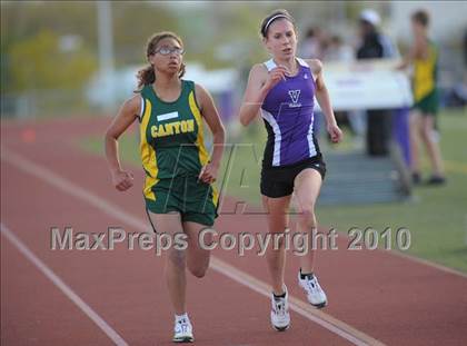 Thumbnail 2 in Valencia vs Canyon  photogallery.