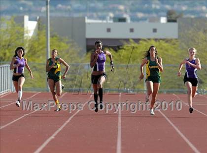 Thumbnail 2 in Valencia vs Canyon  photogallery.