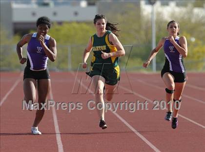 Thumbnail 3 in Valencia vs Canyon  photogallery.