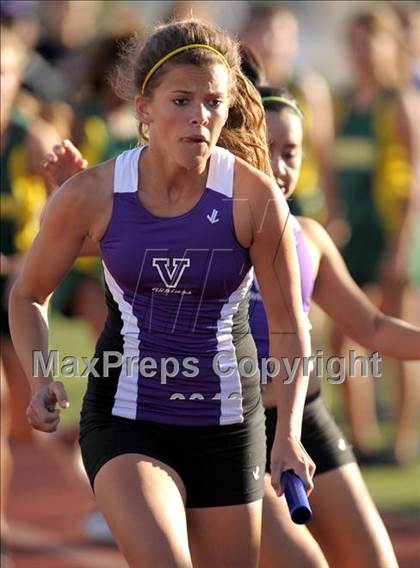 Thumbnail 2 in Valencia vs Canyon  photogallery.