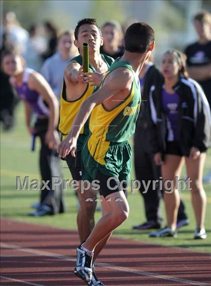 Thumbnail 3 in Valencia vs Canyon  photogallery.